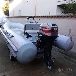 Gommone motore e carrello