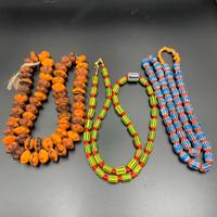 Collana di perle di vetro da 3 pezzi, Mala