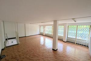 NEGOZIO A CONEGLIANO