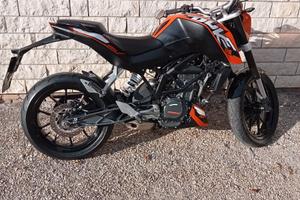 KTM Duke 125