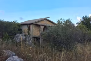 Terreno con Casa Belmonte Mezzagno (PPA)