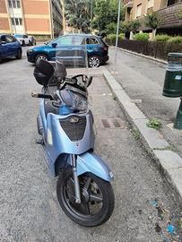 Kymco people s 200i