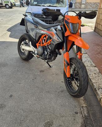 Ktm 690 supermotard depo
