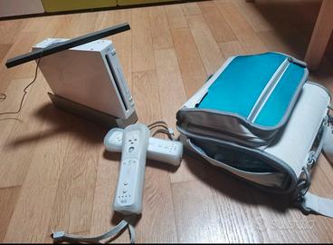 Console Nintendo Wii + Wii Fit Plus (Pedana Balanc