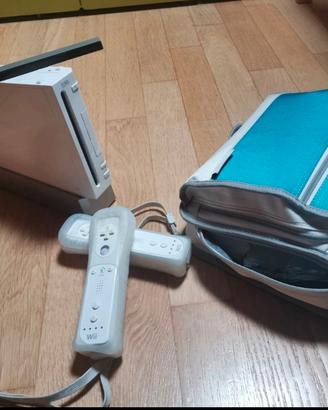 Console Nintendo Wii + Wii Fit Plus (Pedana Balanc