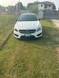 Mercedes 220 cla
