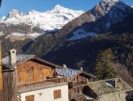 Casa di montagna con vista su monte Rosa