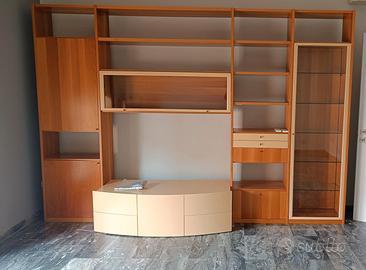 Mobile salotto in noce 