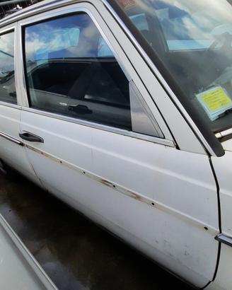 MERCEDES-BENZ 240 D 1980 - PORTA ANTERIORE DESTRO