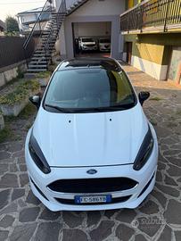 Ford Fiesta 1.0 EcoBoost 100CV 3 porte Pow. Black 