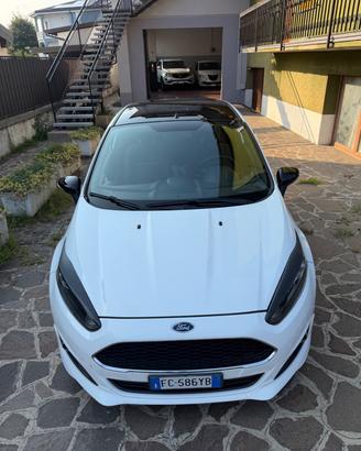 Ford Fiesta 1.0 EcoBoost 100CV 3 porte Pow. Black 