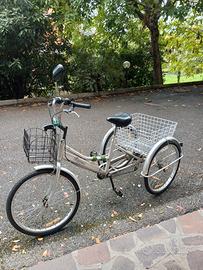 Triciclo per adulti 