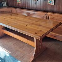 tavolo cassapanca e sedie