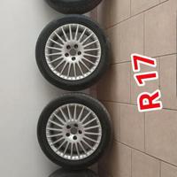 CERCHI IN LEGA R17 CON PNEUMATI HANKOOK 
