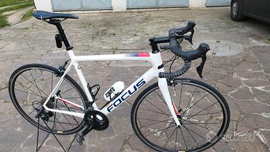 bici da corsa FOCUS IZALCO RACE
