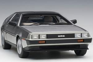 Modellino DELOREAN DMC-12 Finitura Satinata 1:18