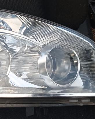 Faro fari Nissan Qashqai 2009 anteriori