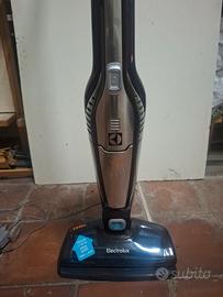 scopa elettrica ricaricabile 