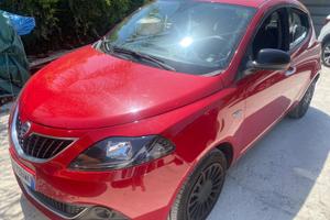 Lancia Ypsilon 1.0 FireFly 70 CV Mild Hybrid