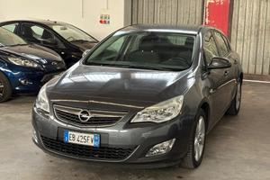 Opel Astra 1.6 115CV 5 porte Cosmo