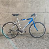 Mountain bike Rush 2600