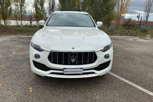Maserati Levante V6 Diesel 275 CV AWD