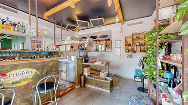 Bar, enoteca e birreria con cucina a Bussero