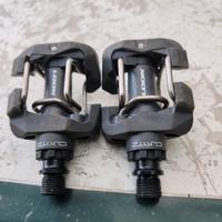 Pedali con aggancio look quartz 