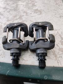 Pedali con aggancio look quartz 