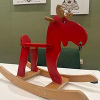 Cavallino Dondolo in legno rosso renna alce