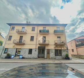 NEGOZIO A GRUGLIASCO