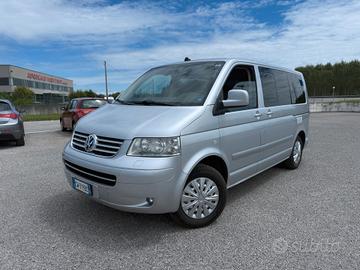 Volkswagen Transporter 2.5 TDI/174CV PC-TM Kombi