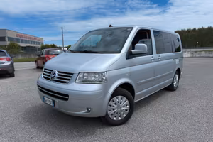 Volkswagen Transporter 2.5 TDI/174CV PC-TM Kombi
