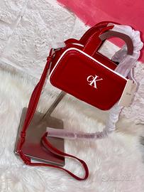 Borsa bauletto  tracolla Calvin Klein donna