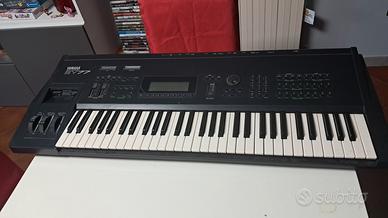 Yamaha SY77