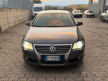 Volkswagen Passat 2.0 TDI 170CV DPF DSG Highline