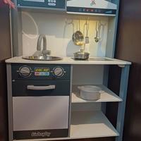 Cucina giocattolo
