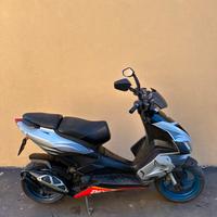 Aprilia  Sr 50 r