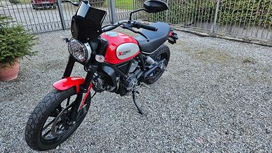 Ducati Scrambler ICON RED  2015