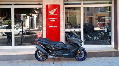 Yamaha T Max 560