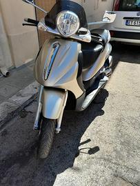 Piaggio beverly 500