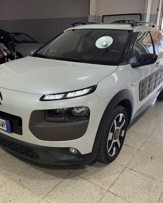 Citroen C4 cactus 1.2 Autom. cv. Tetto-Navigat.