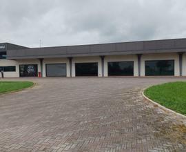 Negozi Capannoni Magazzini varie metrature
