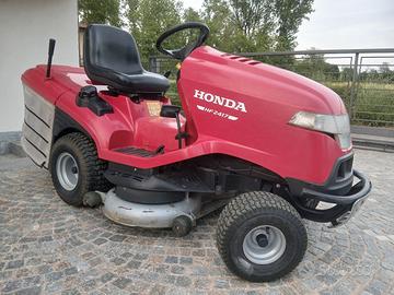 Trattorino tagliaerba Honda 