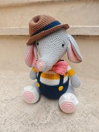 Elefante Amigurumi. schema Amigurumi treasures