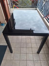 Tavolo allungabile in vetro