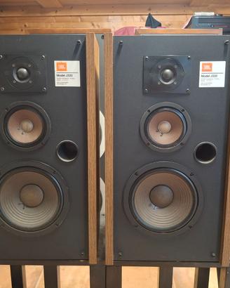 diffusori jbl j320