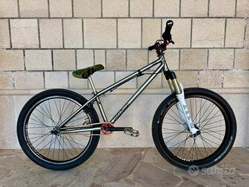 Mtb street dirt jump