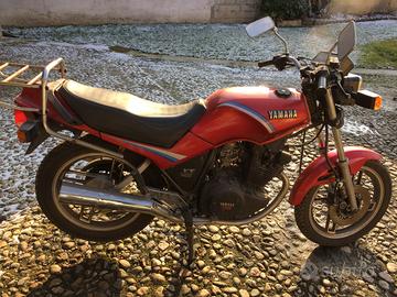 Yamaha xs400