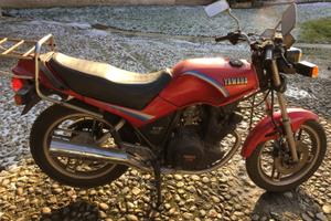 Yamaha xs400